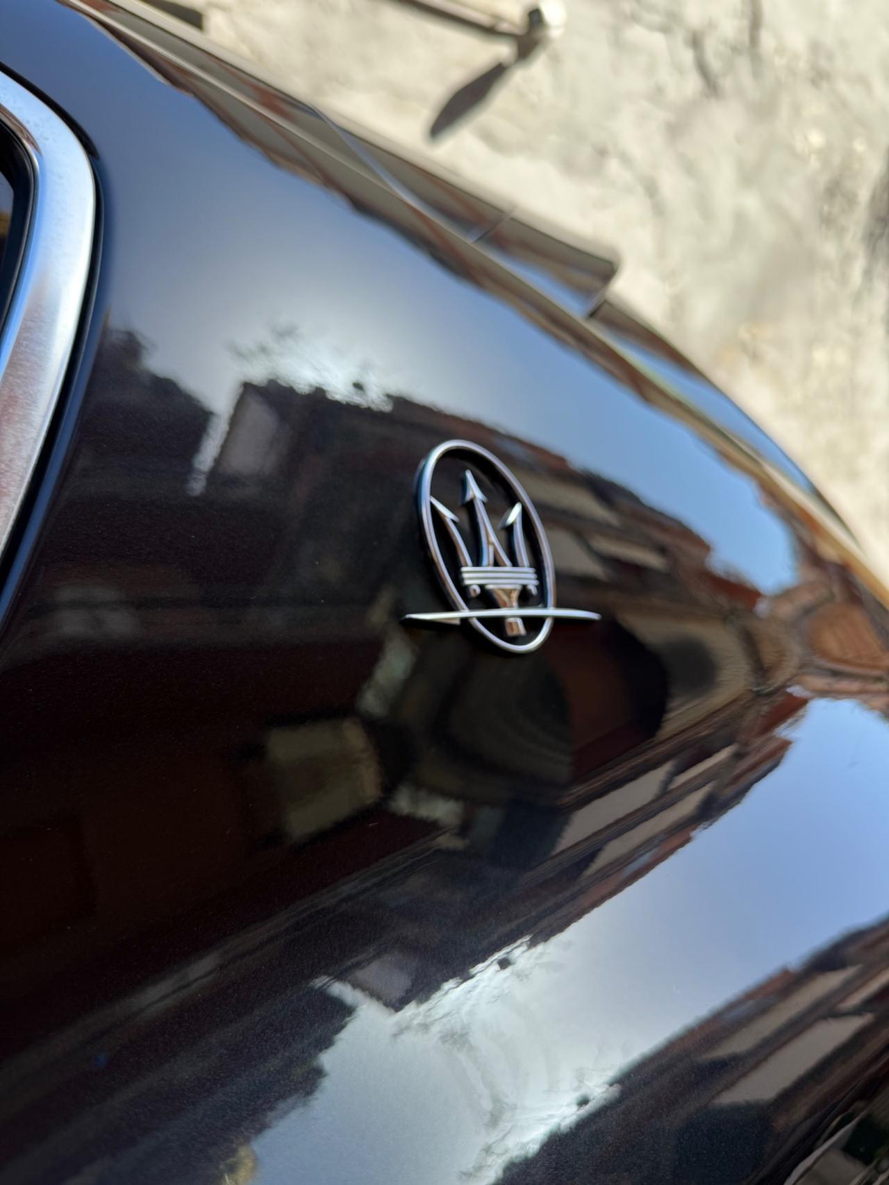 Maserati Levante V6 Diesel 275 CV AWD Gransport