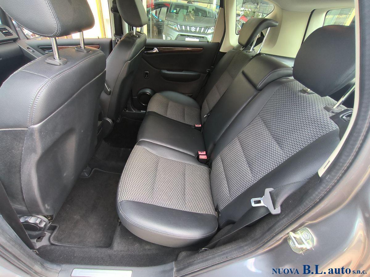 MERCEDES - Classe A - 160 BlueEFFICIENCY Style