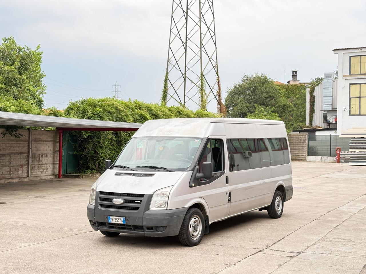 Ford Transit/Tourneo/Bus Transit 9 posti passo lungo