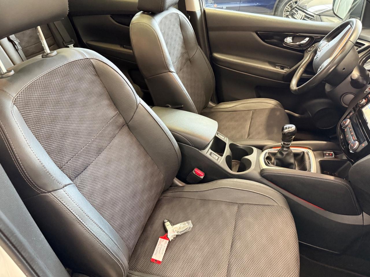 Nissan Qashqai 1.5 dCi DPF Tekna