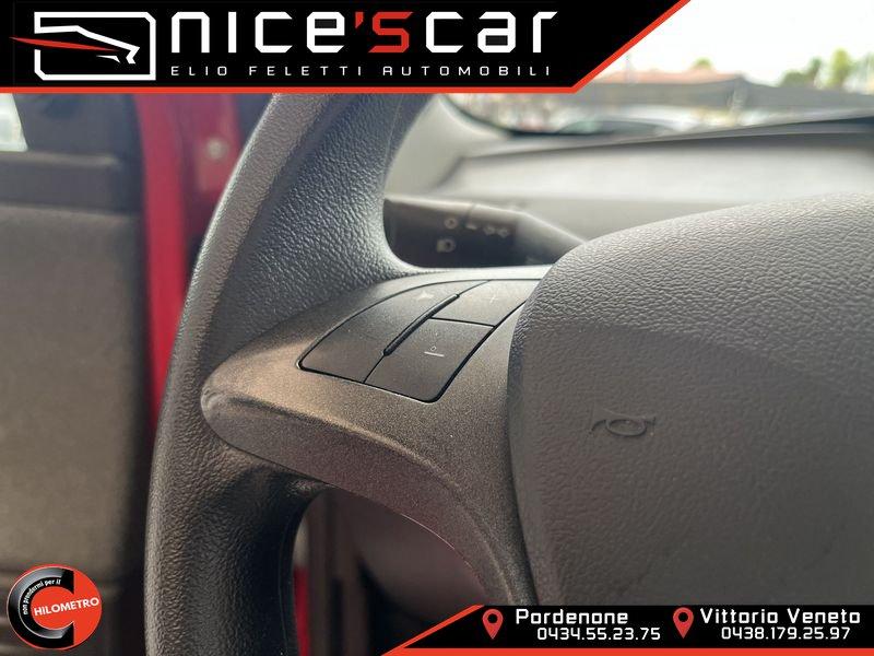 Lancia Ypsilon Ypsilon 1.0 FireFly 5 porte S&S Hybrid Ecochic Silver