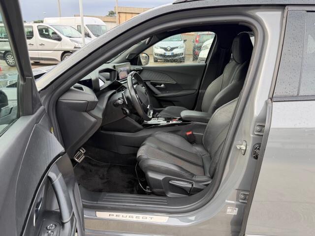 Peugeot 2008 Hybrid 136 e-DCS6 GT