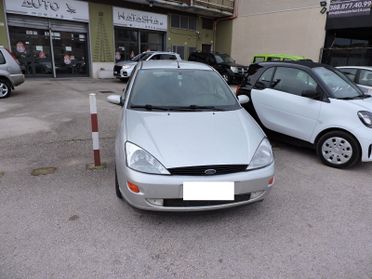 Ford Focus 1.8 TDDi cat 5p. Ghia