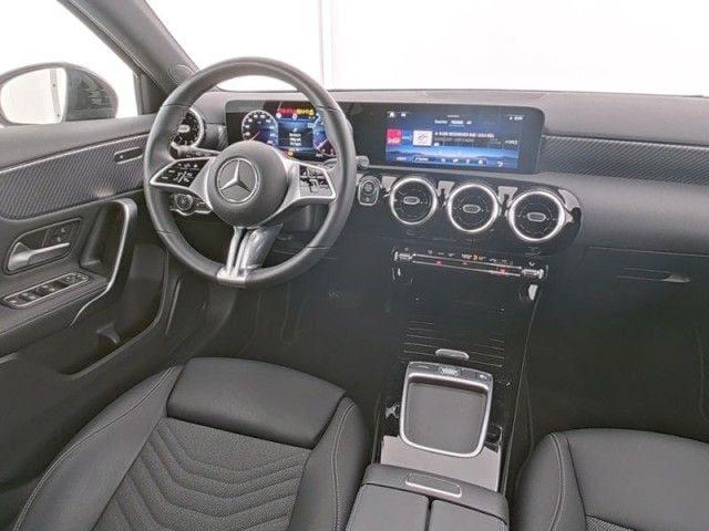 MERCEDES-BENZ A 200 d Automatic Advanced