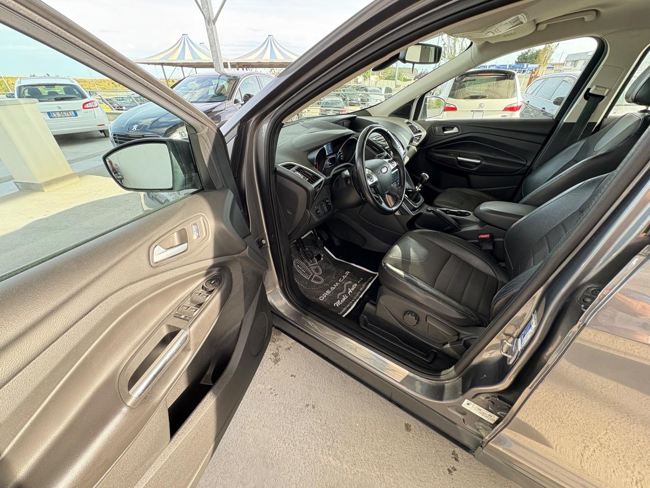 Ford Kuga 2.0 TDCI 140 CV 2WD Titanium