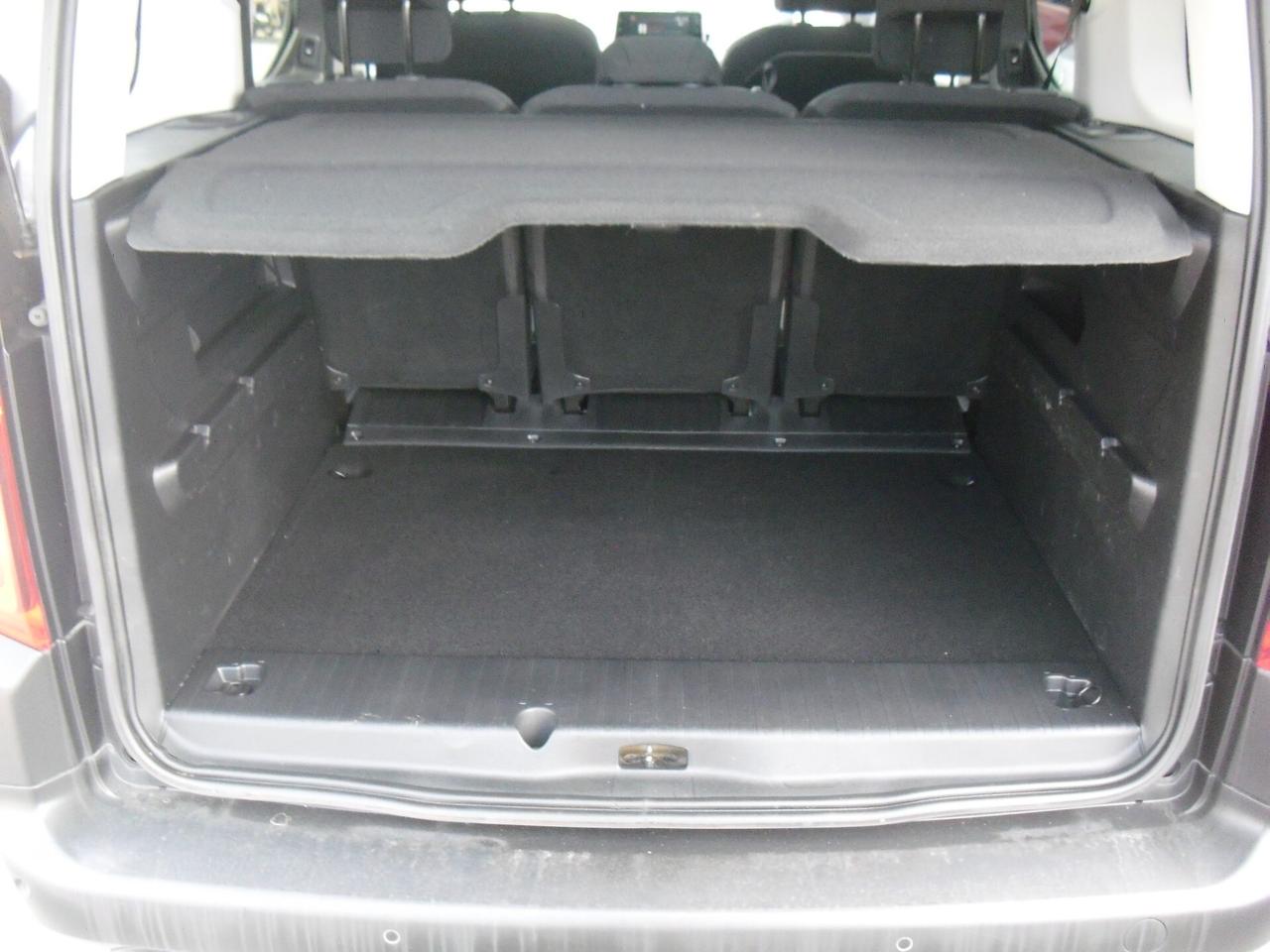 Citroen Berlingo BlueHDi 100 M Shine, full opt, ottime condizioni!!