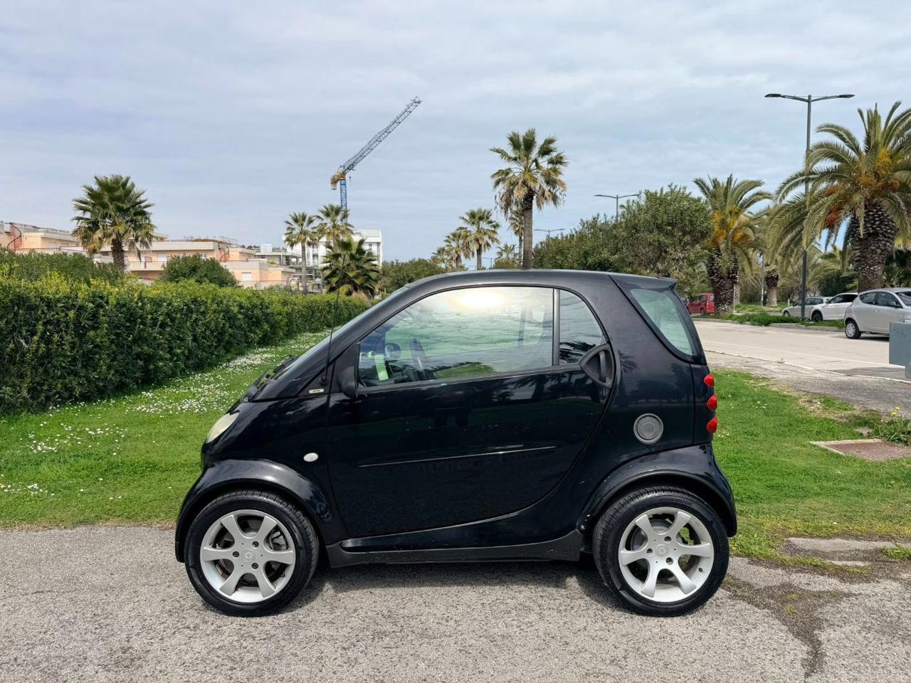 Smart fortwo coupe Fortwo 0.8 cdi Smart&Pulse