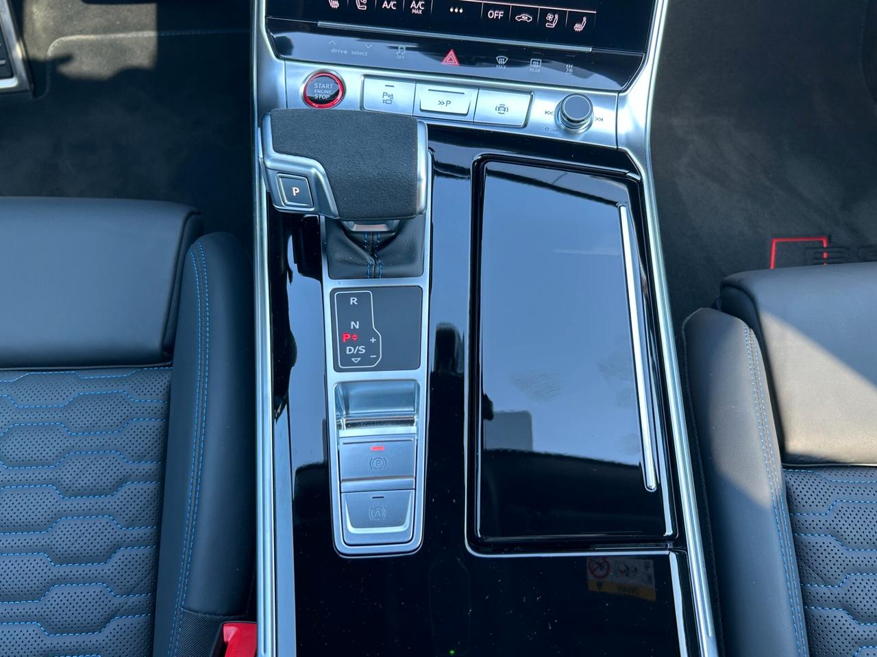 Audi RS6 Avant 4.0 mhev performance quattro tiptronic KM0