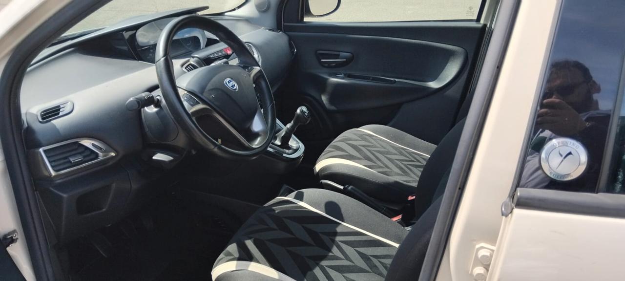 Lancia Ypsilon 1.3 MJT 16V 95 CV 5 porte S&S Gold