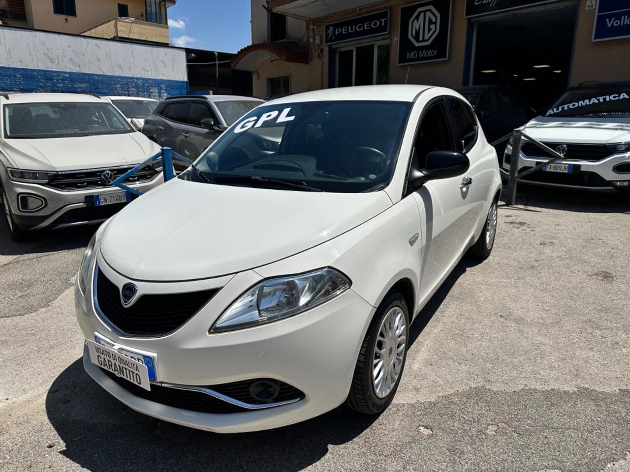 Lancia Ypsilon 1.2 69 CV 5 porte GPL Ecochic Gold