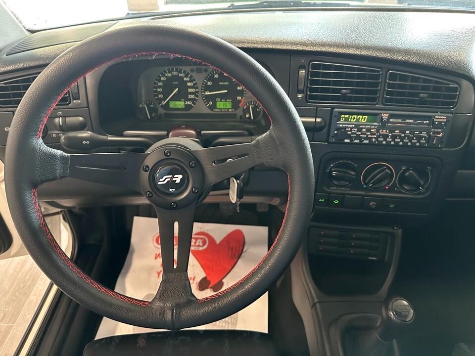 Volkswagen Golf GTI 2.0 16v 3p - ASI CRS