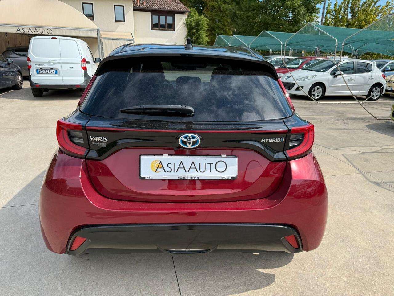 Toyota Yaris 1.5h Lounge PREZZO REALE