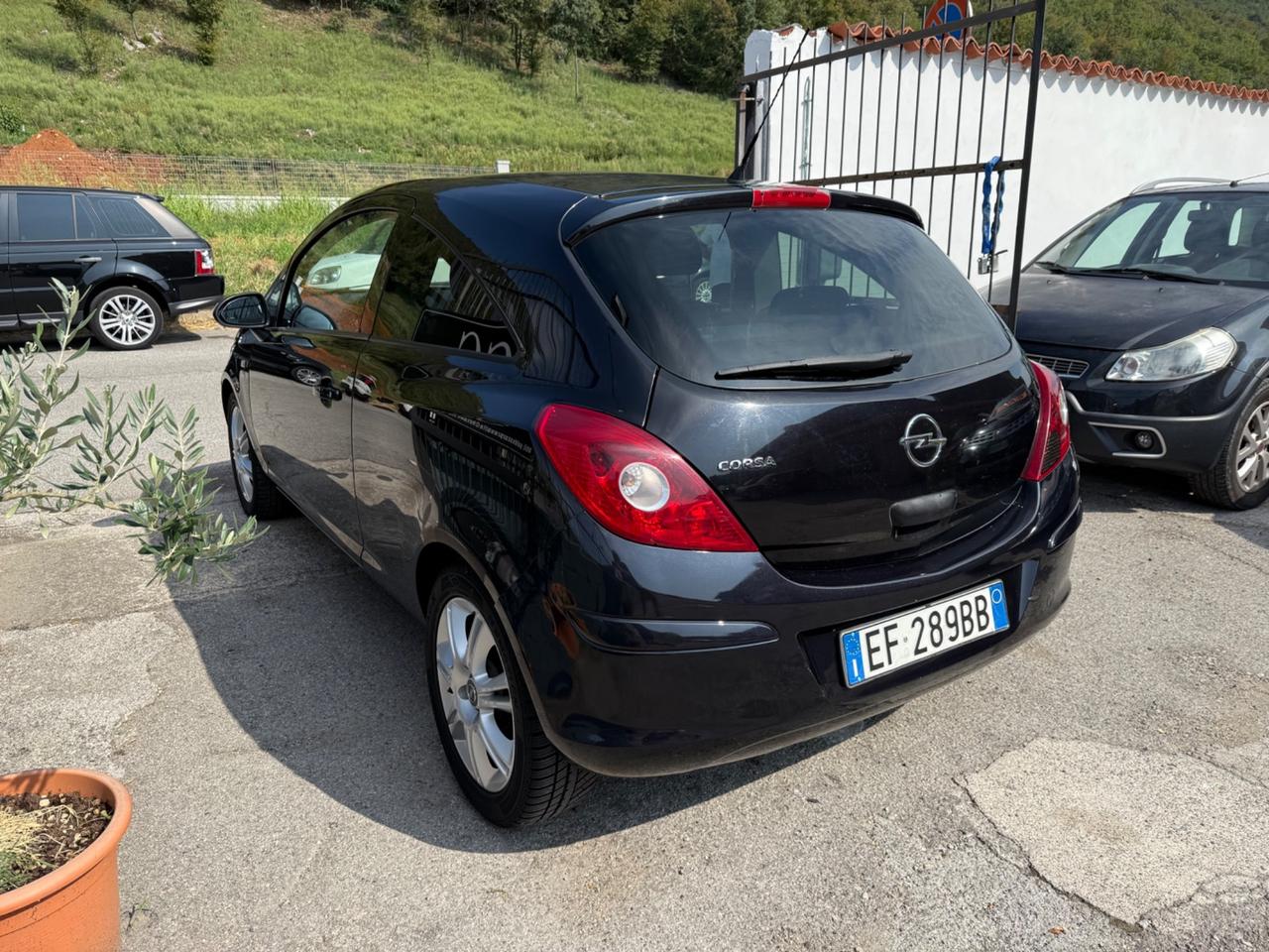 Opel Corsa 1.2 5 porte Cosmo