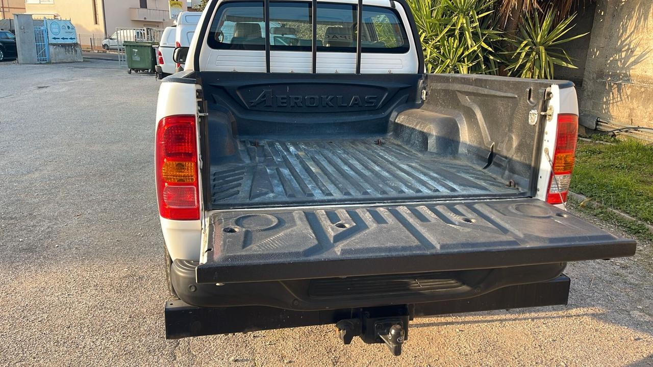 Toyota Hilux 2.5 D-4D 4WD 4p. Double Cab 4x4