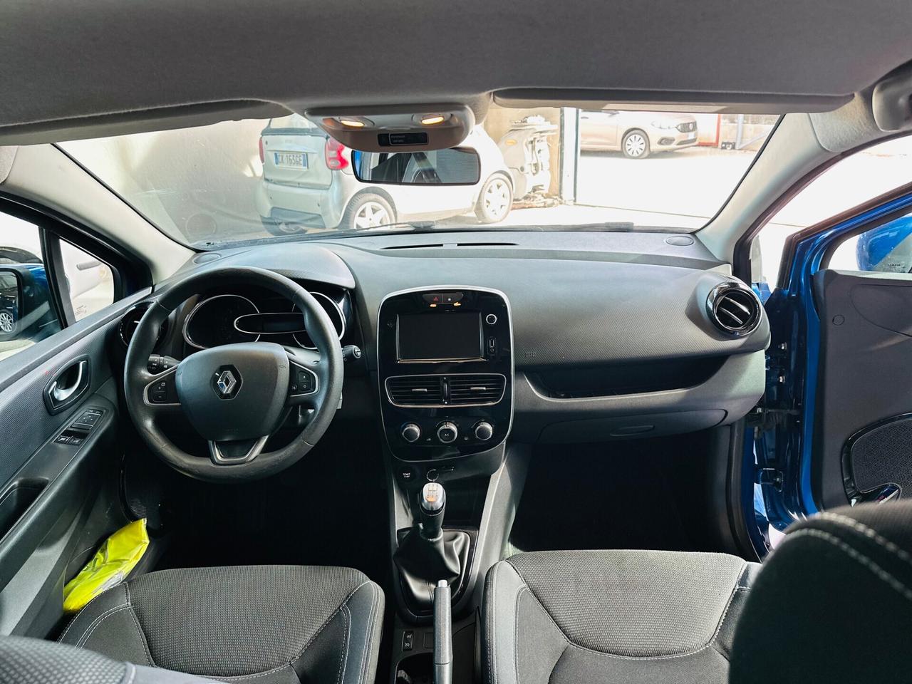 Renault Clio dCi 8V 75 CV 5 porte Moschino Life