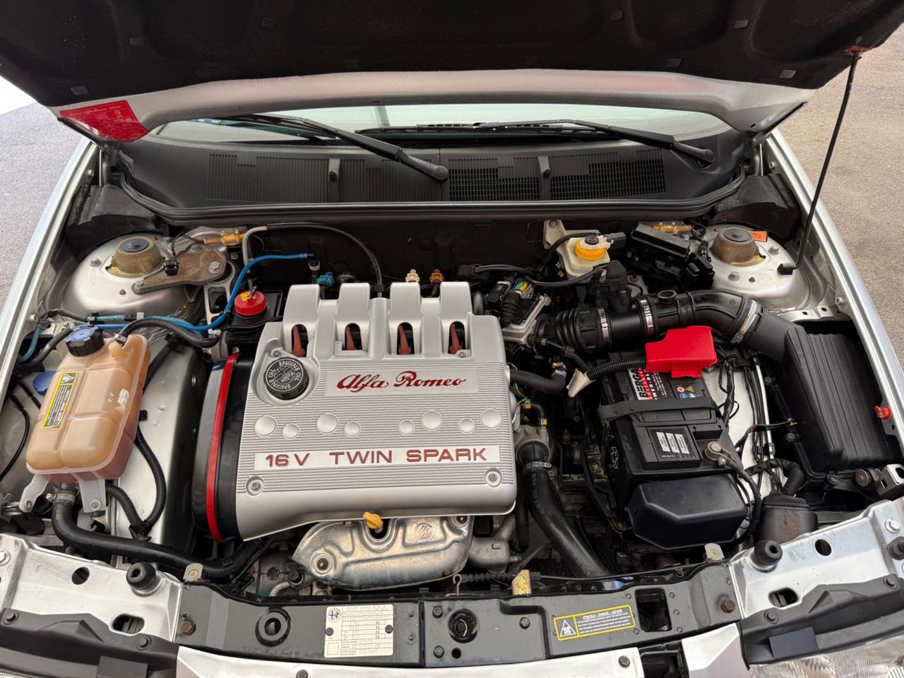 Alfa Romeo 146 1.6i 16V Twin Spark
