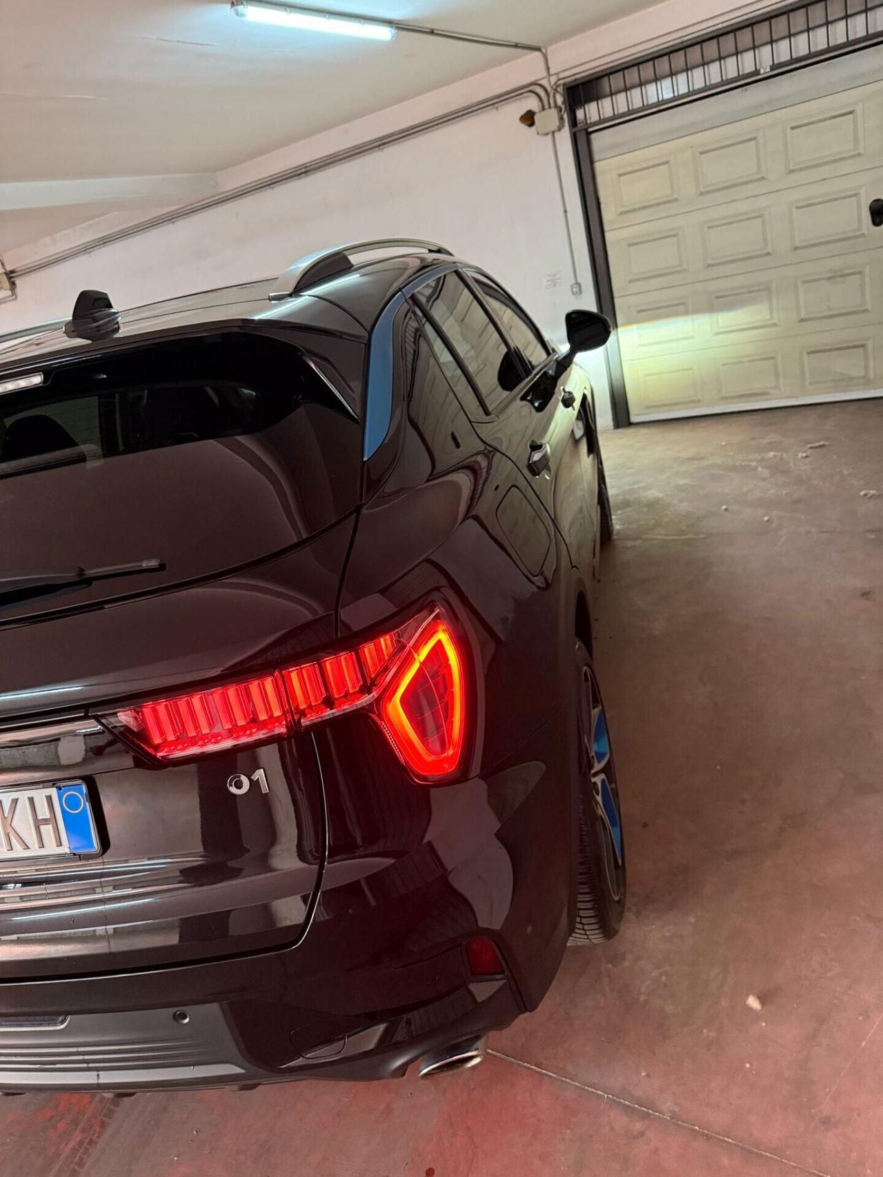 Lynk&co 01 PHEV