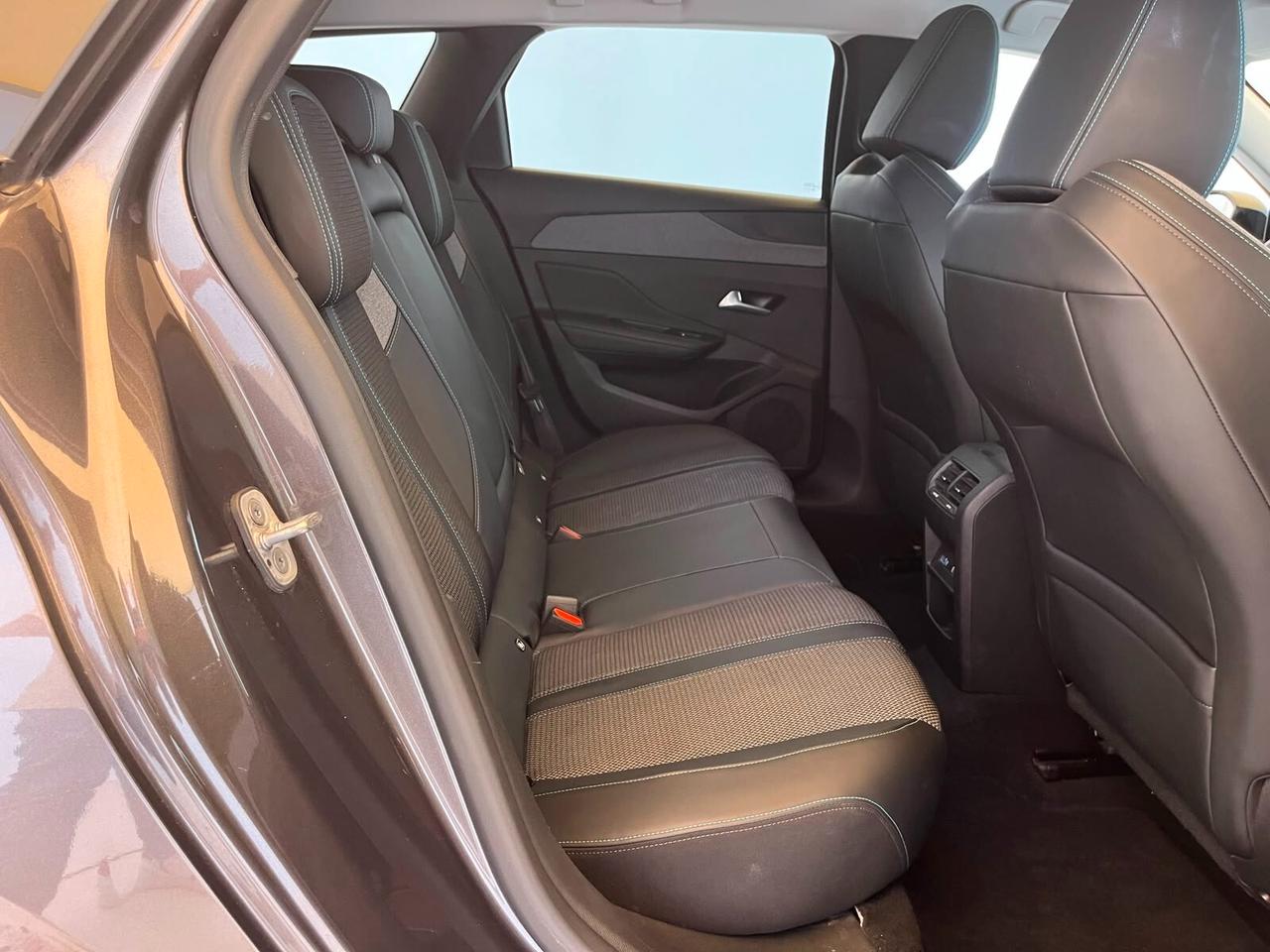 Peugeot 308 - 1.5 bluehdi Allure Pack s