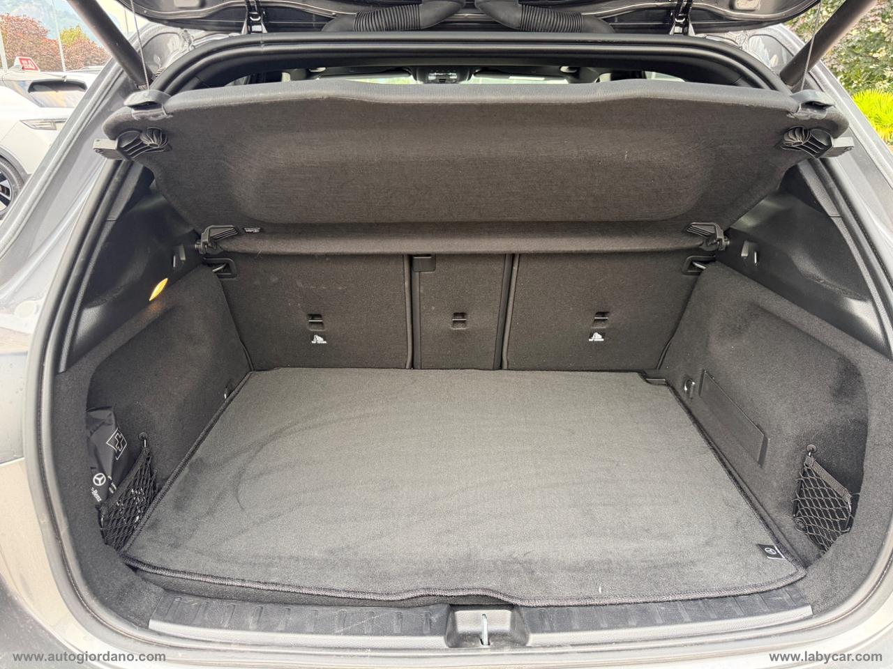 MERCEDES-BENZ GLA 200 d Automatic 4Matic Premium AMG LINE
