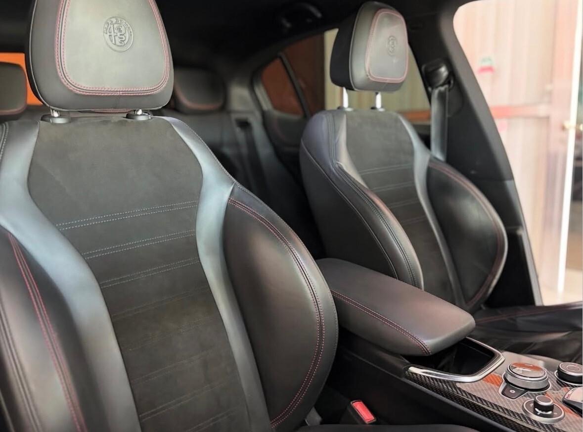 Alfa Romeo Stelvio 2.2 210 CV AT8 Q4 Estrema permute finanziamenti