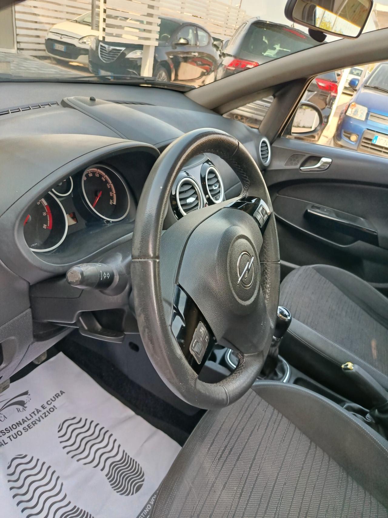 Opel Corsa 1.2 85CV 5 porte GPL-TECH Edition PARI AL NUOVO