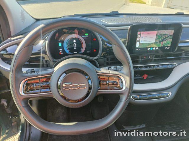 FIAT 500e 320km Tetto+Unipropr.