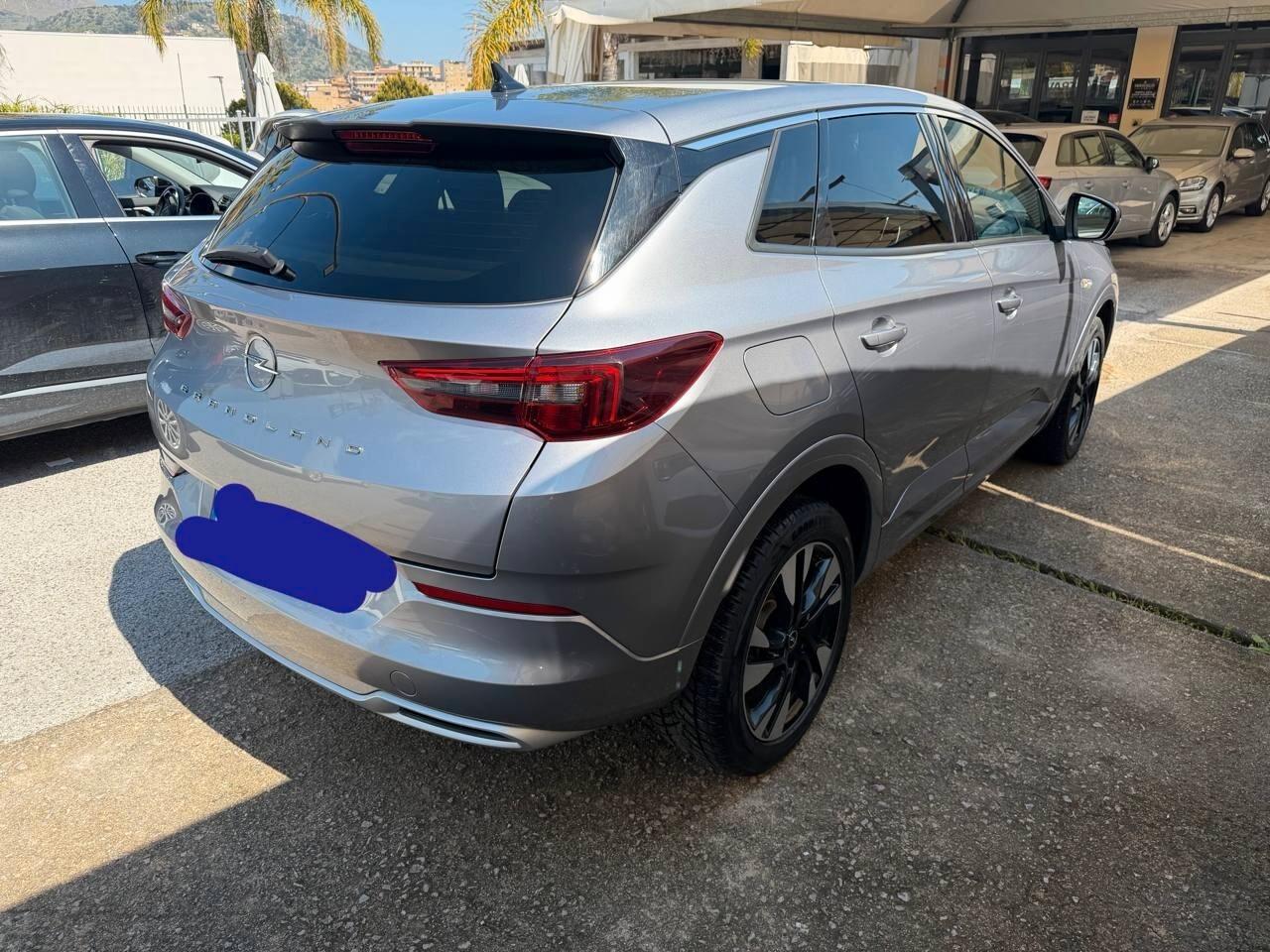 Opel Grandland 2022 1.5 130 AT8 Business Elegance