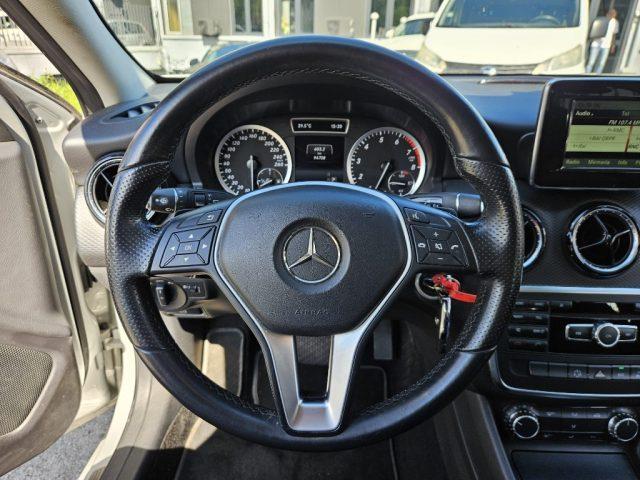 MERCEDES-BENZ A 180 Executive