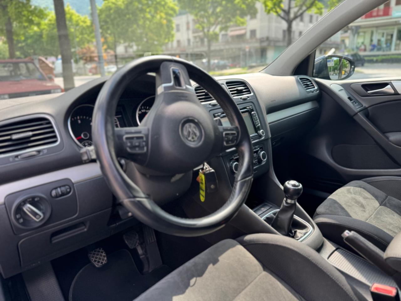 Volkswagen Golf 1.6 TDI DPF 5p. Highline