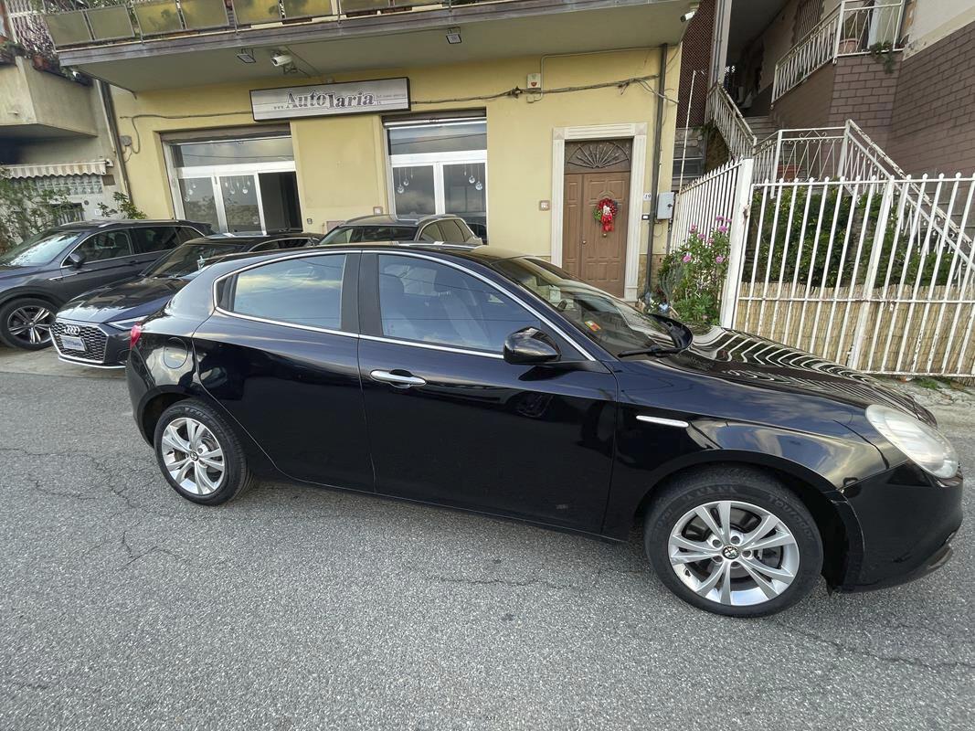 Alfa Romeo Giulietta 2.0 JTDm-2 140 CV Distinctive
