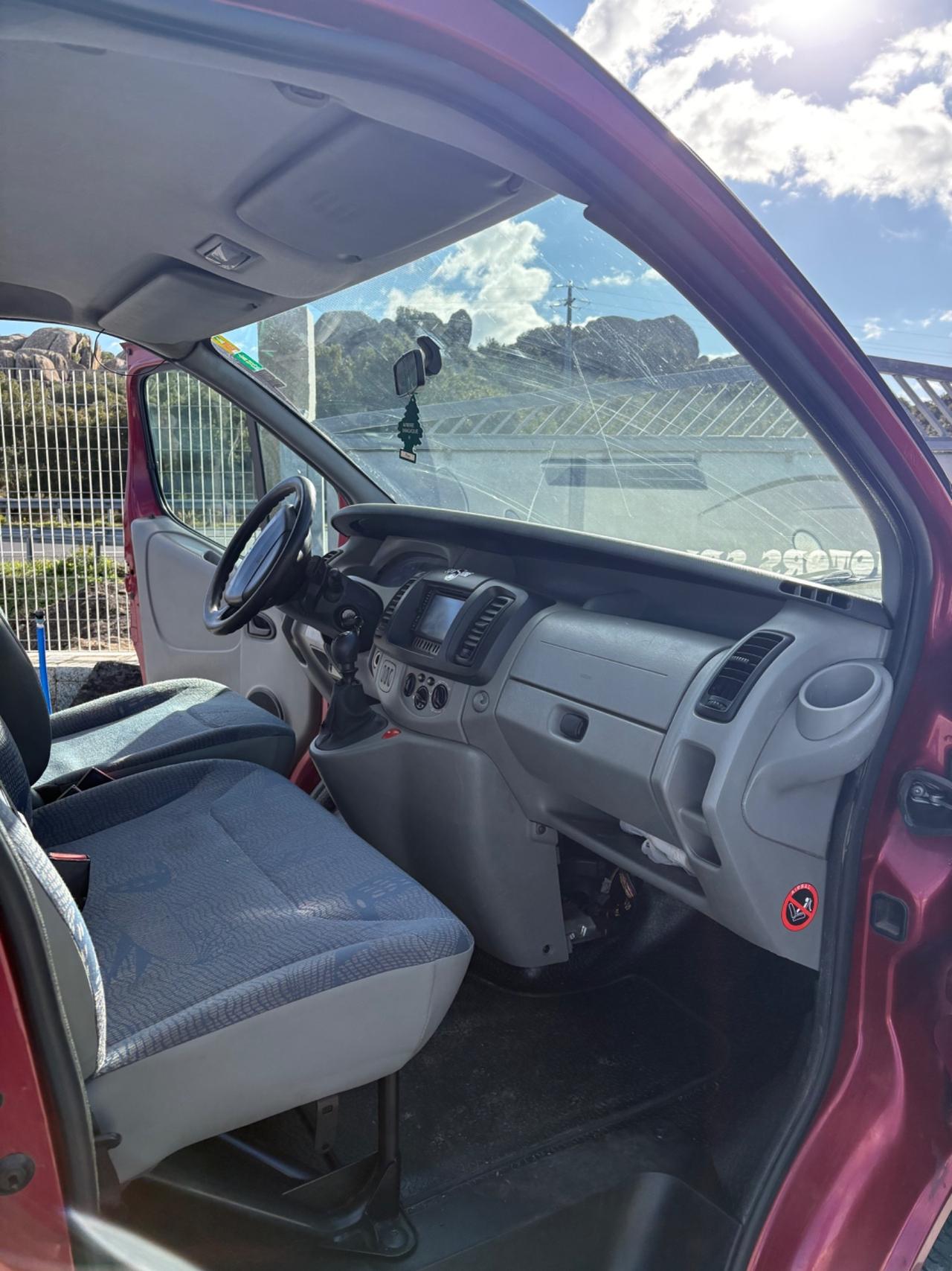 Renault Trafic 2.5 dCi/140 9 Posti