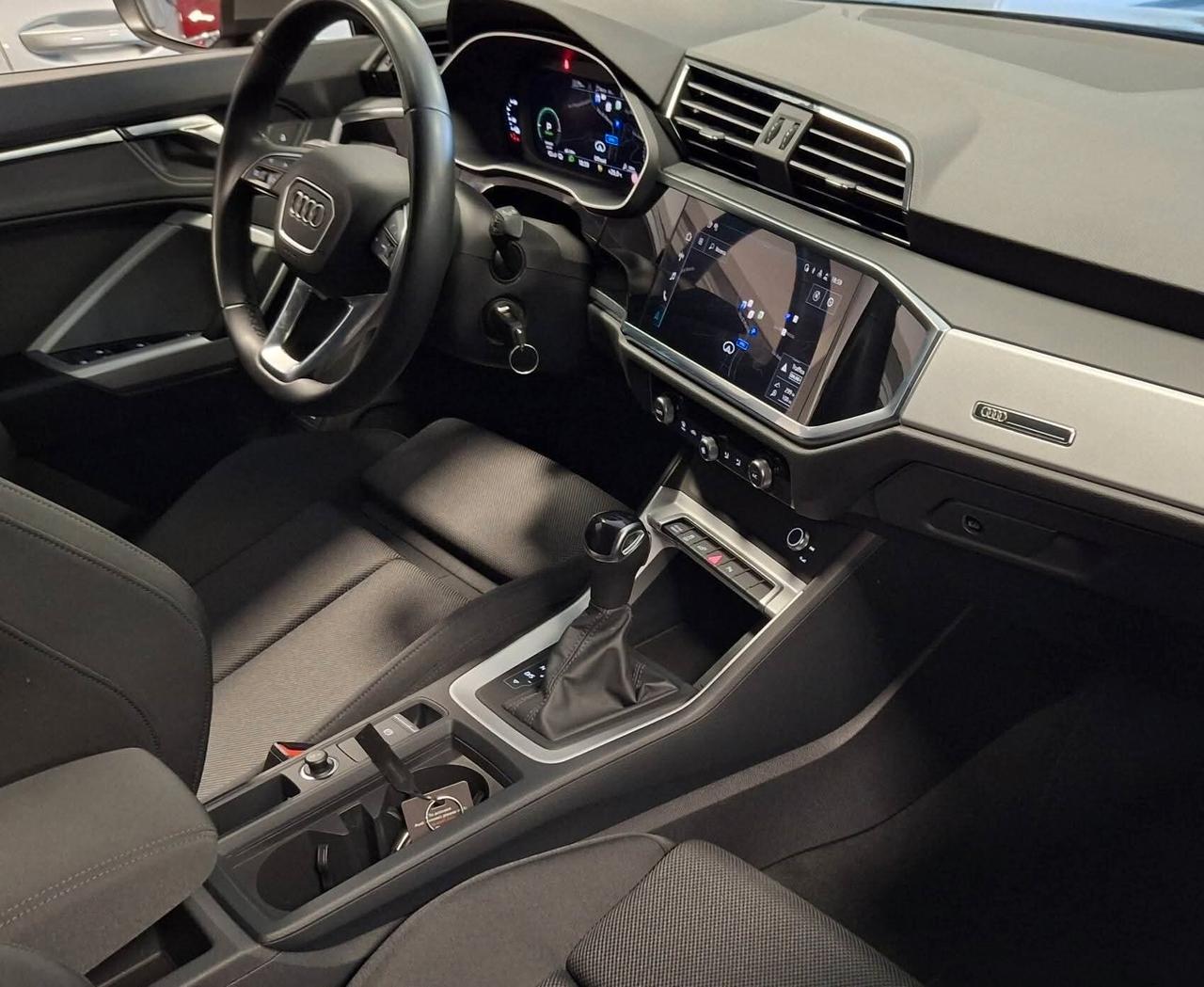 Audi Q3 SPB 45 TFSI e S tronic S line edition