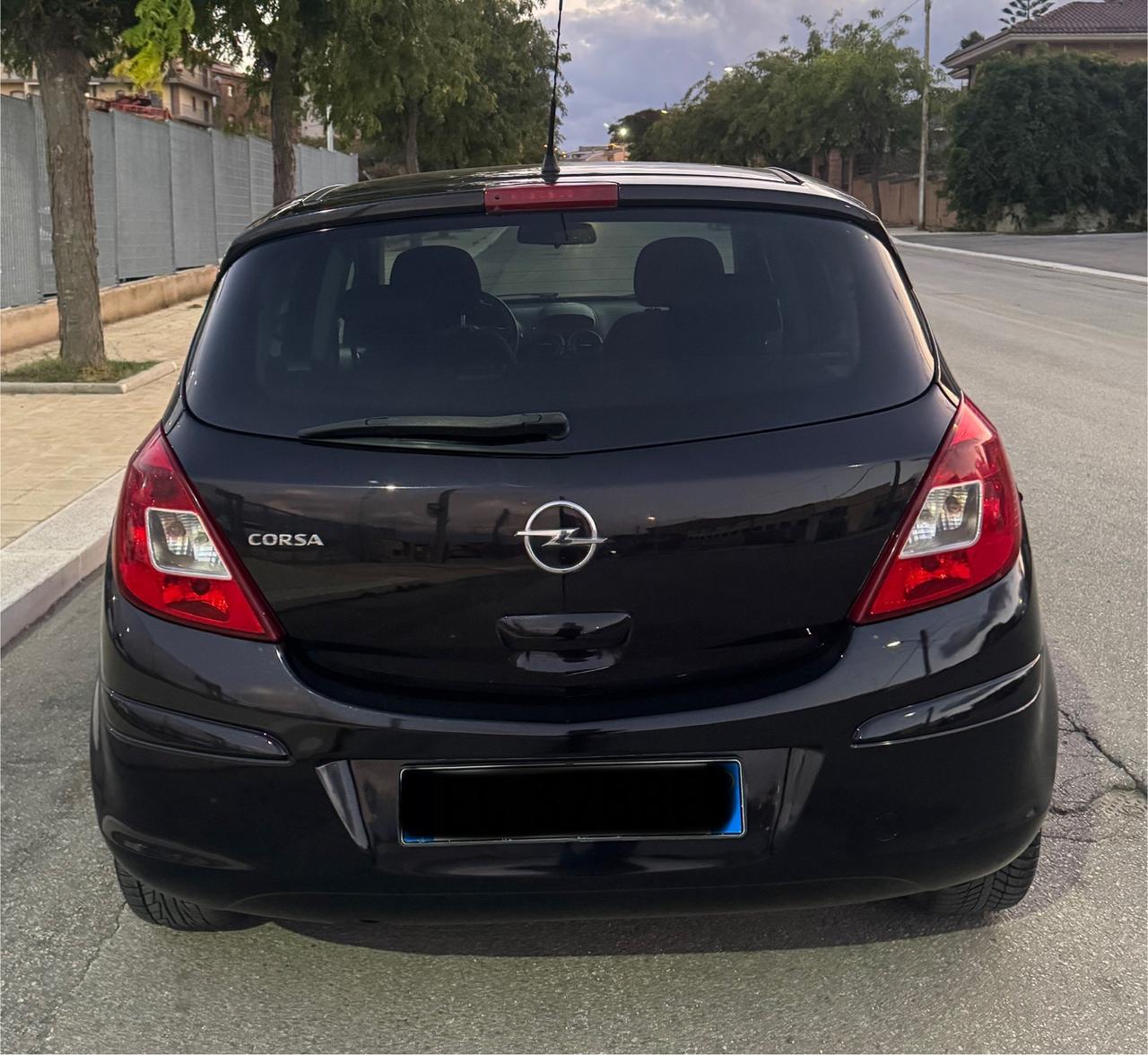 Opel Corsa 1.2 85CV 5 porte GPL-TECH Club