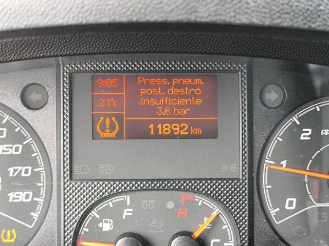 PEUGEOT Boxer 328 2.2 BlueHDi 120 S&S PC-TN Furgone