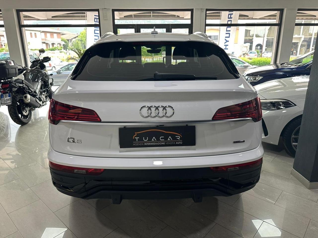 Audi Q5 Business Sport 2.0 40 TDI MHEV