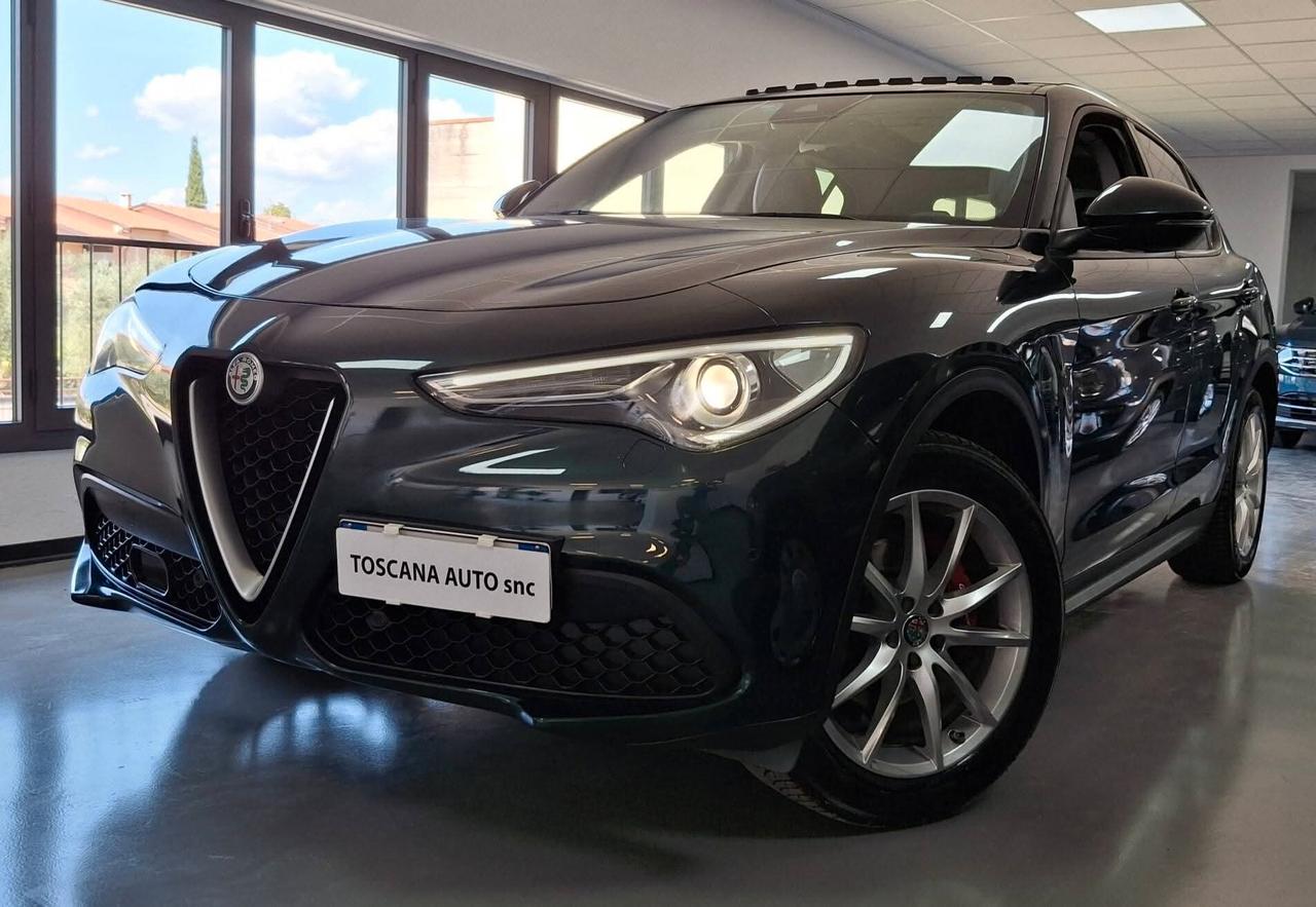 Alfa Stelvio 210 CV AT8 Q4 tetto panoramico