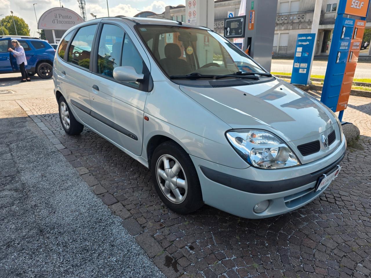 Renault Scenic RXE 1.6 con 132.000km Neopatentati ok