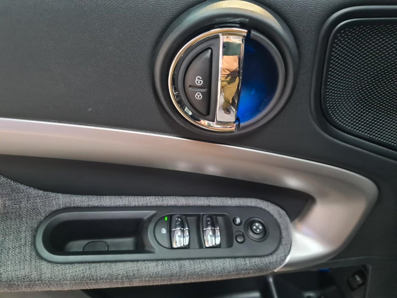 Mini Cooper SD Countryman 2.0 Hype ALL4 Automatica