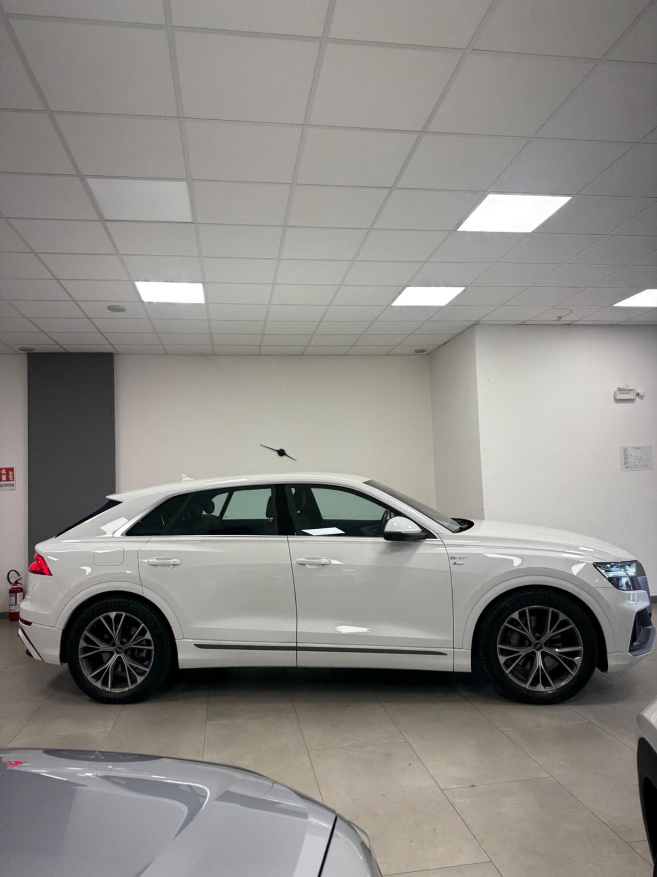 Audi Q8 50 TDI 286 CV quattro tiptronic Sport