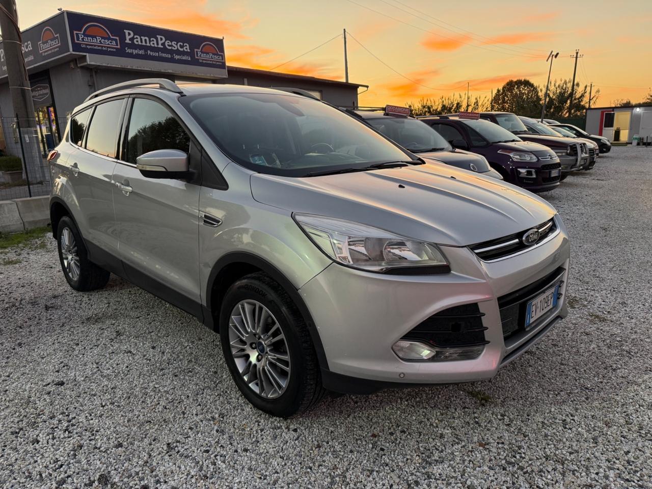 Ford Kuga 2.0 TDCI 140 CV 4WD Titanium
