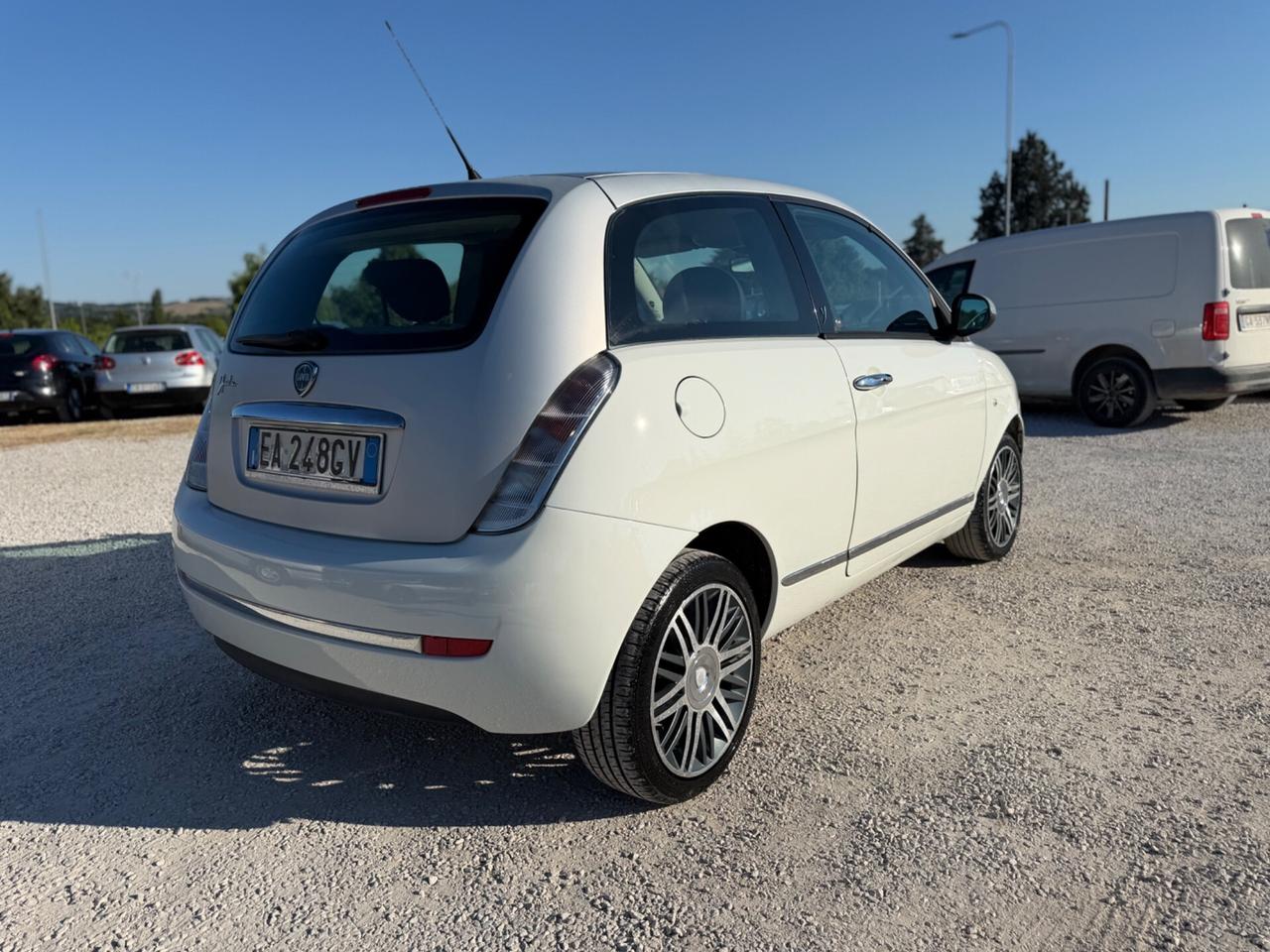 Lancia Ypsilon 1.2 Platino Bicolore