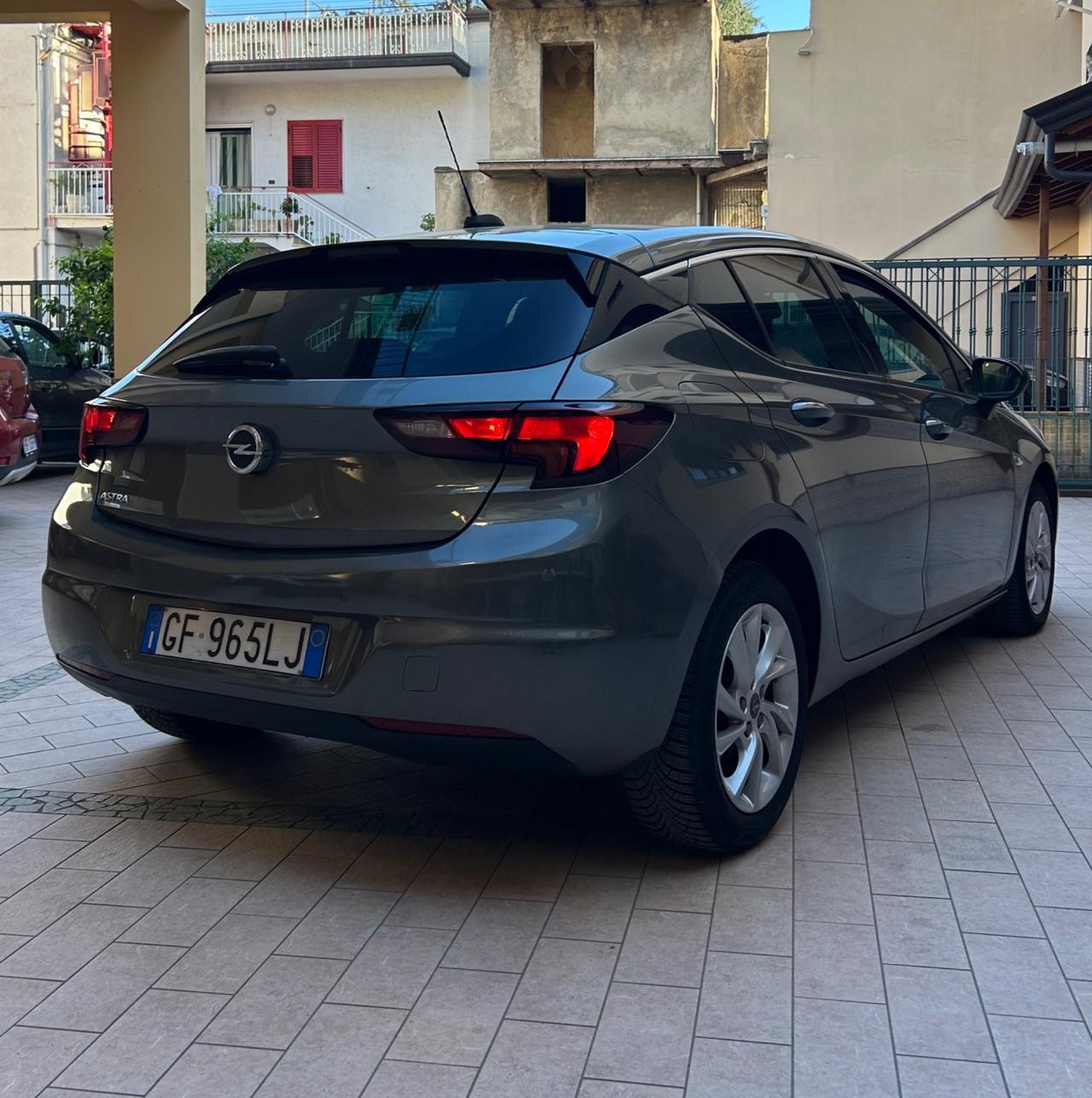 Opel Astra 1.5 CDTI 122 CV S&S 5 porte Ultimate 2021