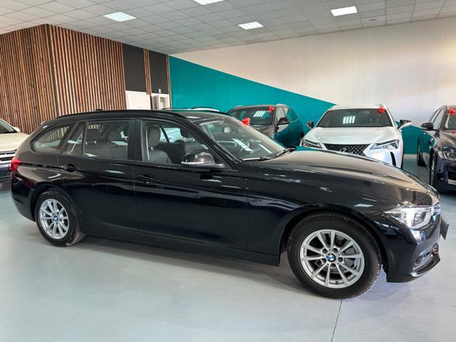 BMW 320 d xDrive Touring*NAVI*12 MESI DI GARANZIA*