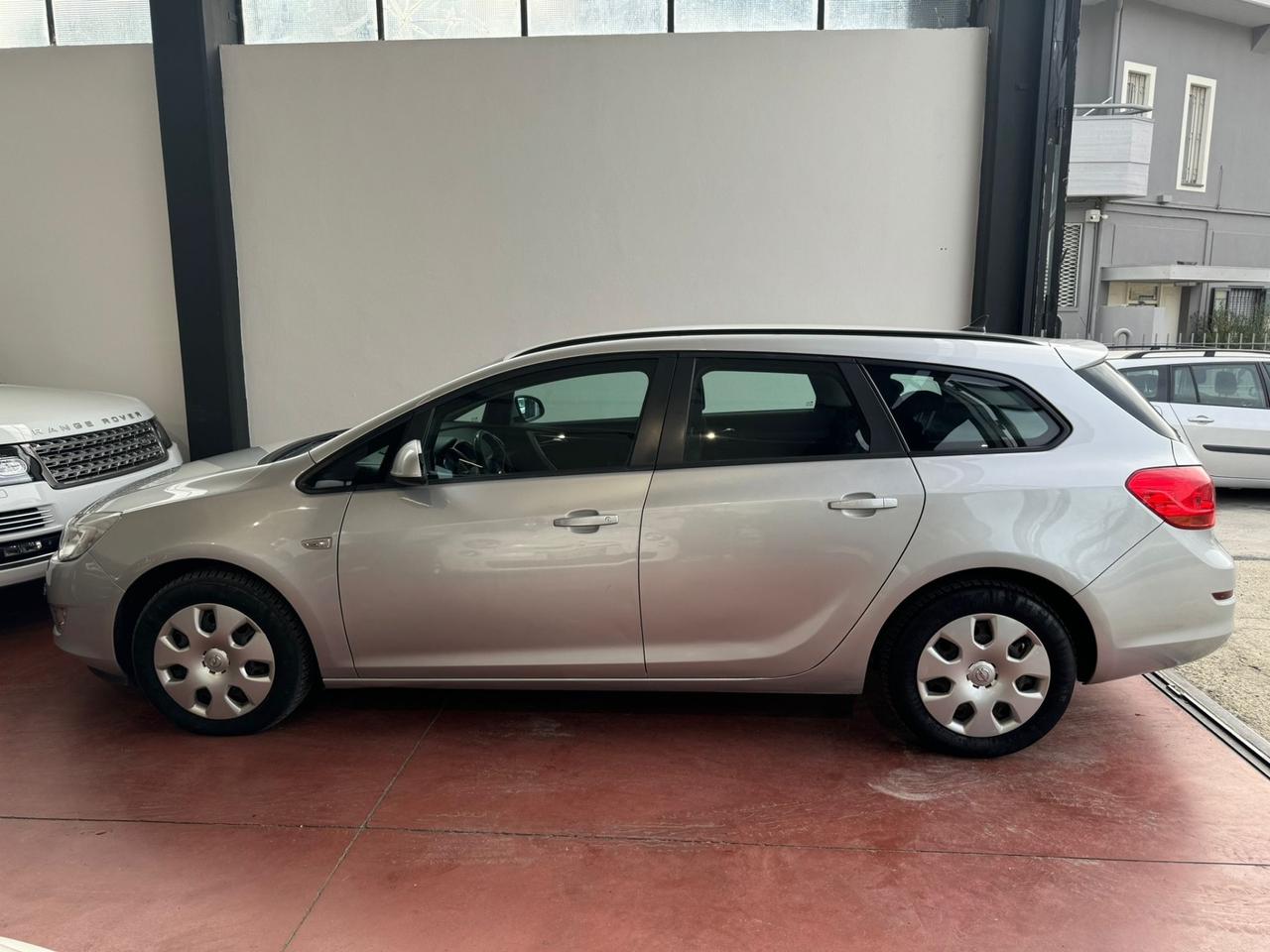 Opel Astra 1.7 CDTI 110CV Sports Tourer Cosmo