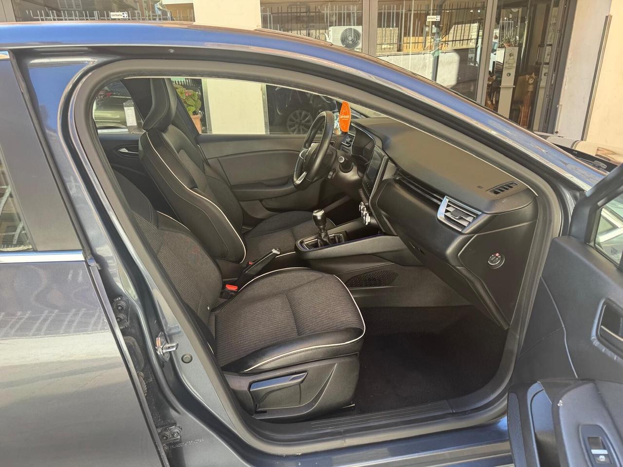 RENAULT Clio TCe 90CV 5 porte Intens