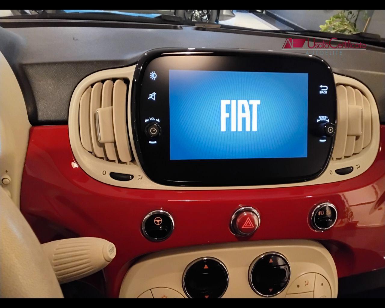 FIAT 500 (2015-2024) - 500 C 1.0 Hybrid Dolcevita