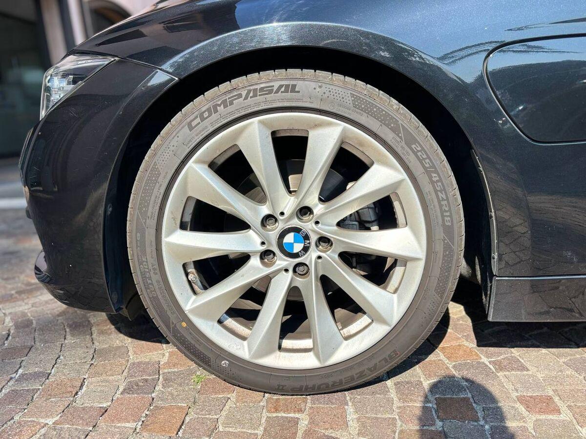 BMW Serie 3 Berlina 330e Luxury auto