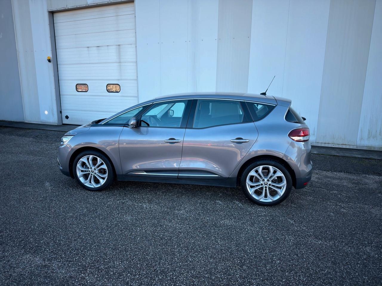 Renault Scenic Scénic TCe 140 CV FAP Intens