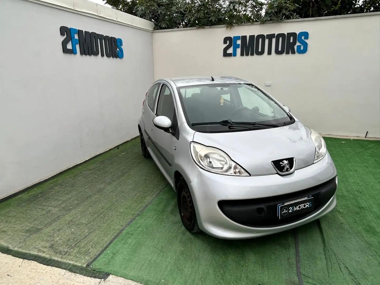 Peugeot 107 1.0 68CV 5p. Desir