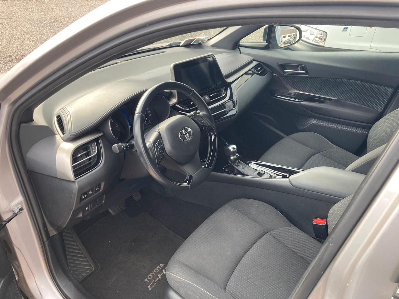 Toyota C-HR 1.8 Hybrid E-CVT Style